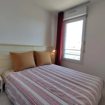 2 Pieces Avec Piscine, Terrasse Et A 400m De La Plage A - Fr-1-252-164 Apartment