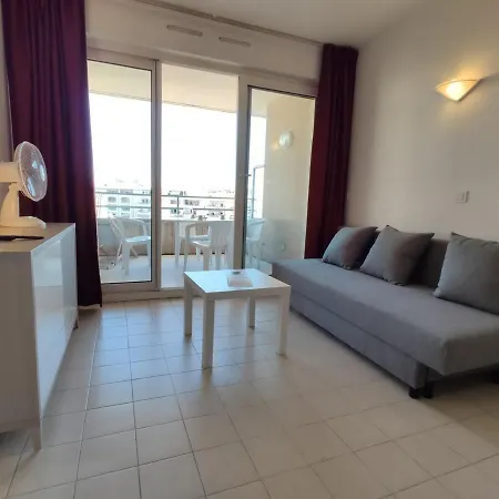 Apartment 2 Pieces Avec Piscine, Terrasse Et A 400m De La Plage A - Fr-1-252-164 *