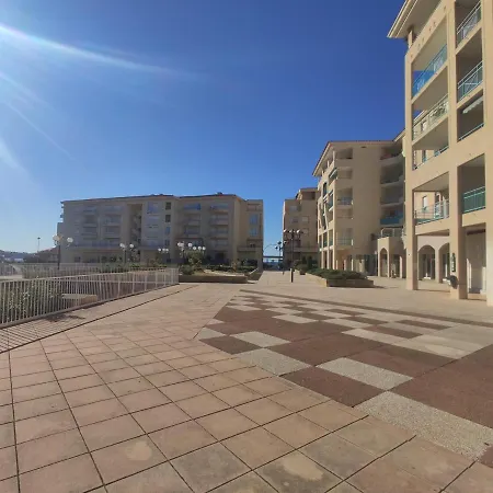 2 Pieces Avec Piscine, Terrasse Et A 400m De La Plage A - Fr-1-252-164 Apartment
